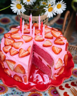 Pinke Erdbeer Torte