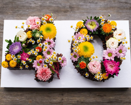 Zahlenkuchen mit Blumen