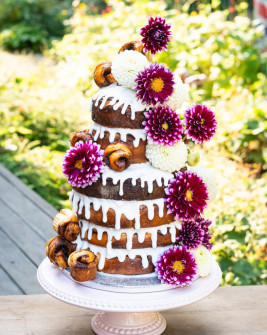 Cinnamon Roll Torte