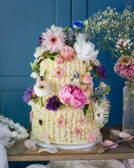 Red Velvet Blumen Hochzeitstorte