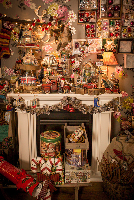 Mehr über den Artikel erfahren Santa´s Village on the Fireplace