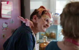 Mehr über den Artikel erfahren Rosa Haus bei Frau TV