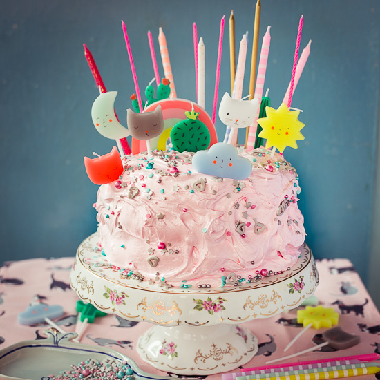 Mehr über den Artikel erfahren Pink Marshmallow Cake