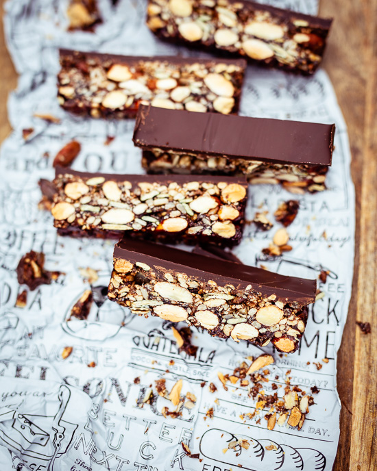 Selbstgemachte Nussriegel, nicht nur für gutes Wetter