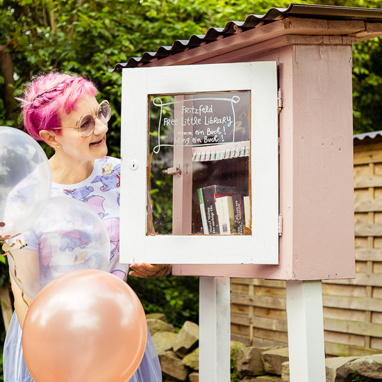 Mehr über den Artikel erfahren Free Little Library Bücherschrank