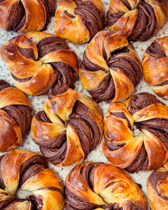 Wie diese leckeren Nutellakringel funktionieren zeige ich Dir in meinen Instagram Story Highlights