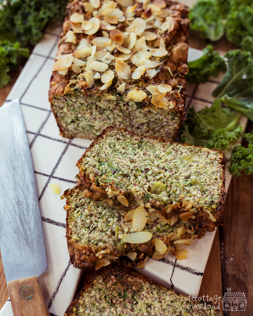 Mehr über den Artikel erfahren Grünkohl Zucchinibrot