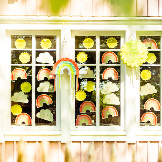 Ich habe mal meine Fenster am Rosa Haus etwas auf Sommer und Sonne dekoriert