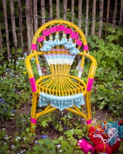 Mehr über den Artikel erfahren Verschönerter Korbstuhl