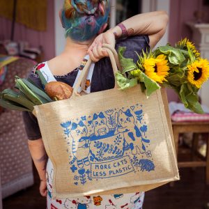 Mehr über den Artikel erfahren More Cats Less Plastic – Jutetasche
