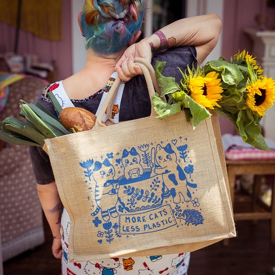 Meine Jutetasche im more cats less plastic Desgin