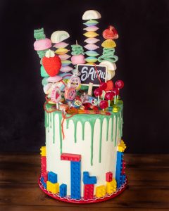 Mehr über den Artikel erfahren Rainbow Colour Cake zur Einschulung