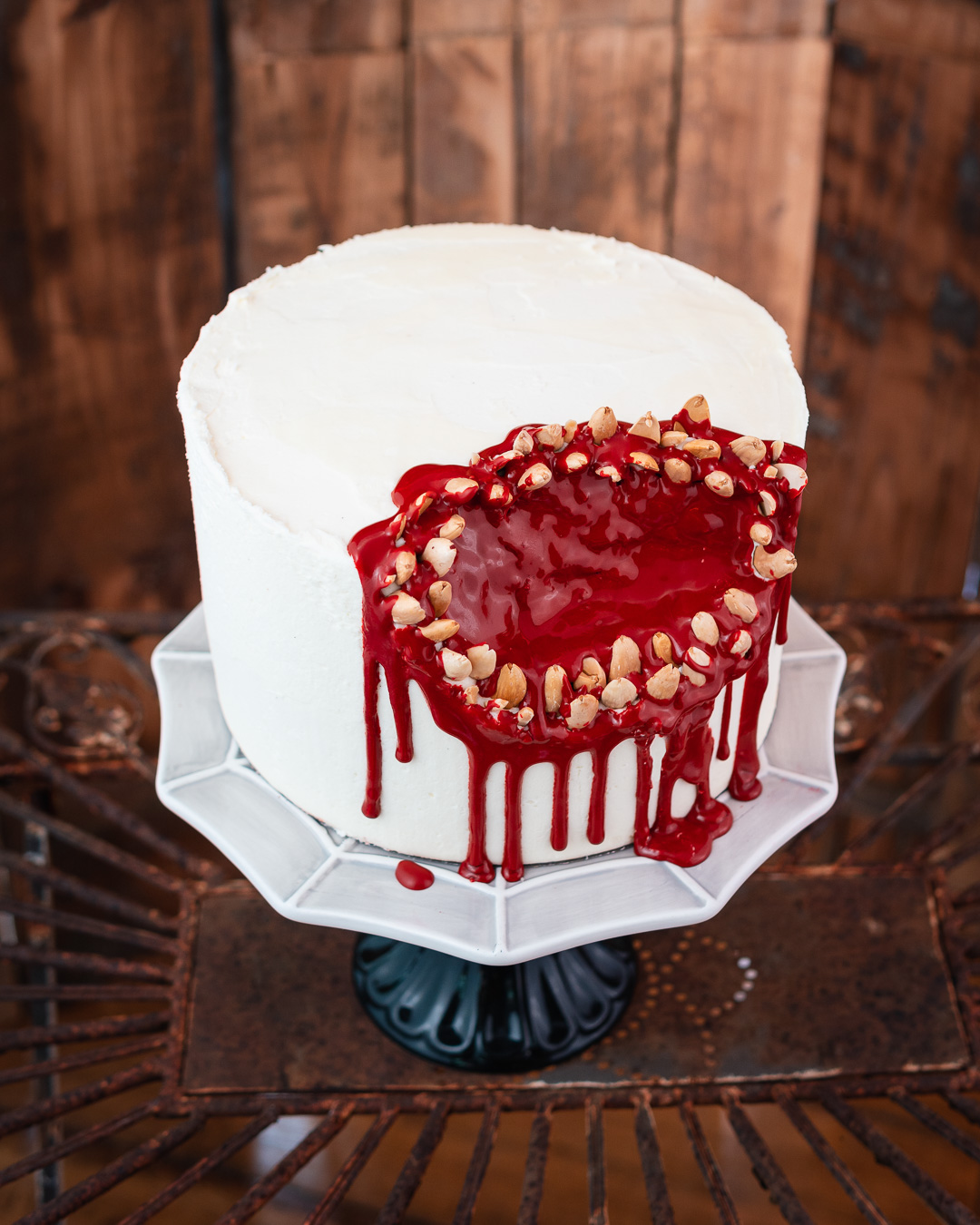 Mehr über den Artikel erfahren Halloween Gebiss Kuchen