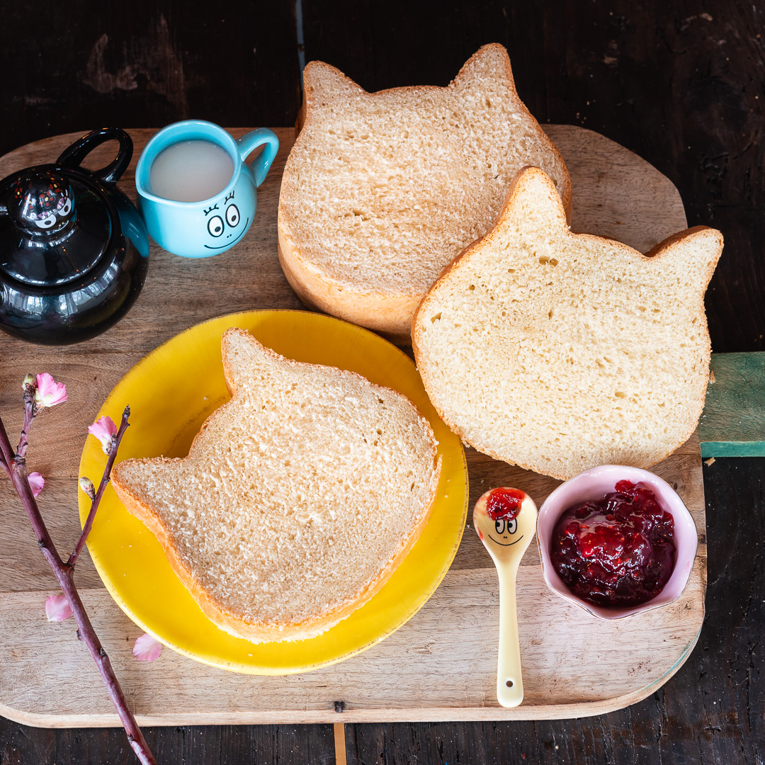 Mehr über den Artikel erfahren Brot in Katzenform