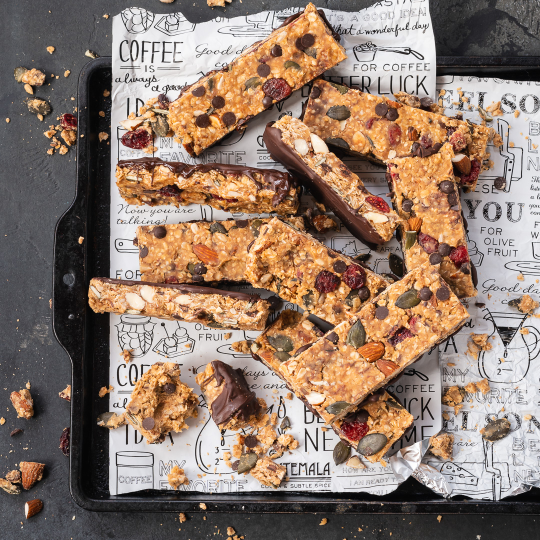 Mehr über den Artikel erfahren Granola Schnitten