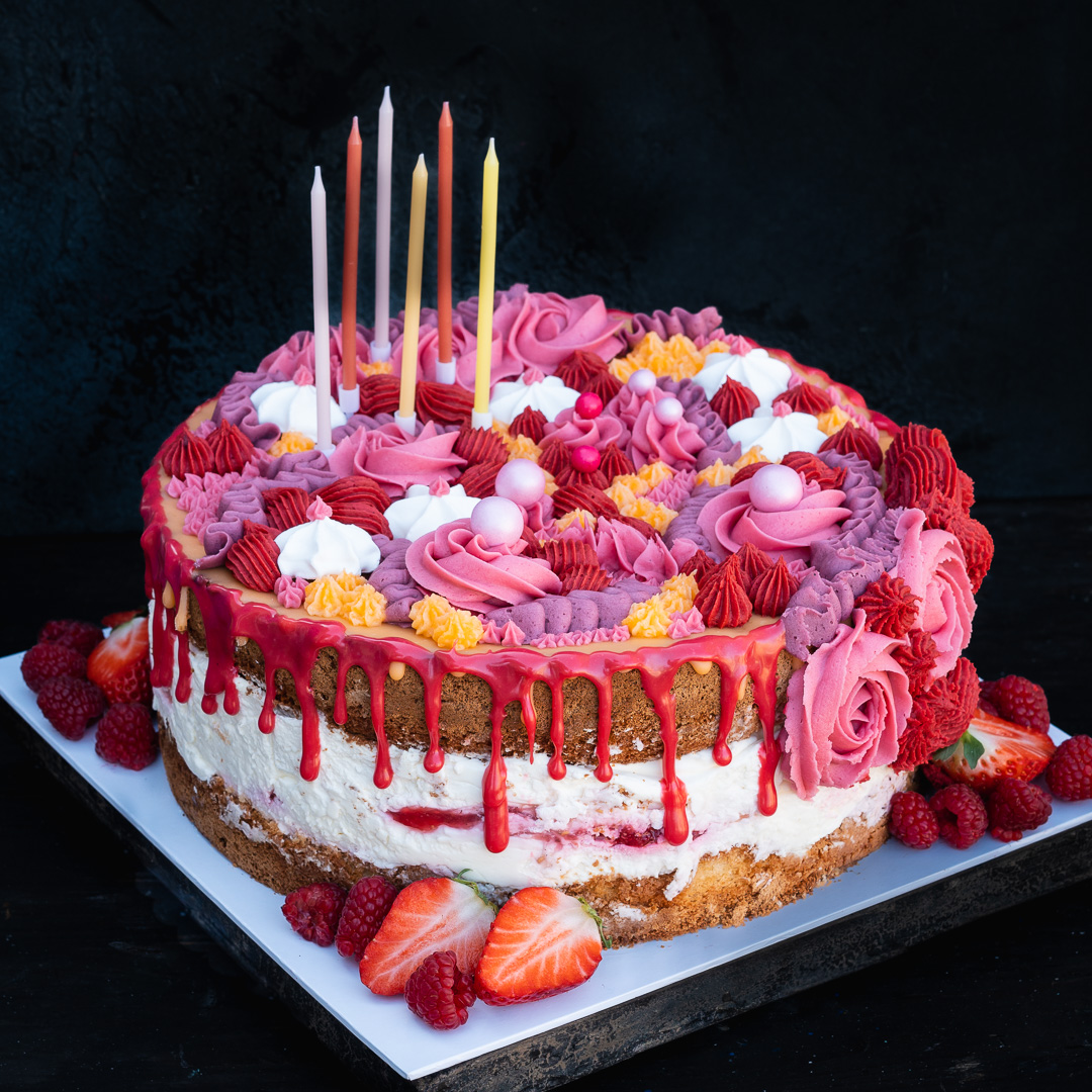 Mehr über den Artikel erfahren Käsesahne Torte