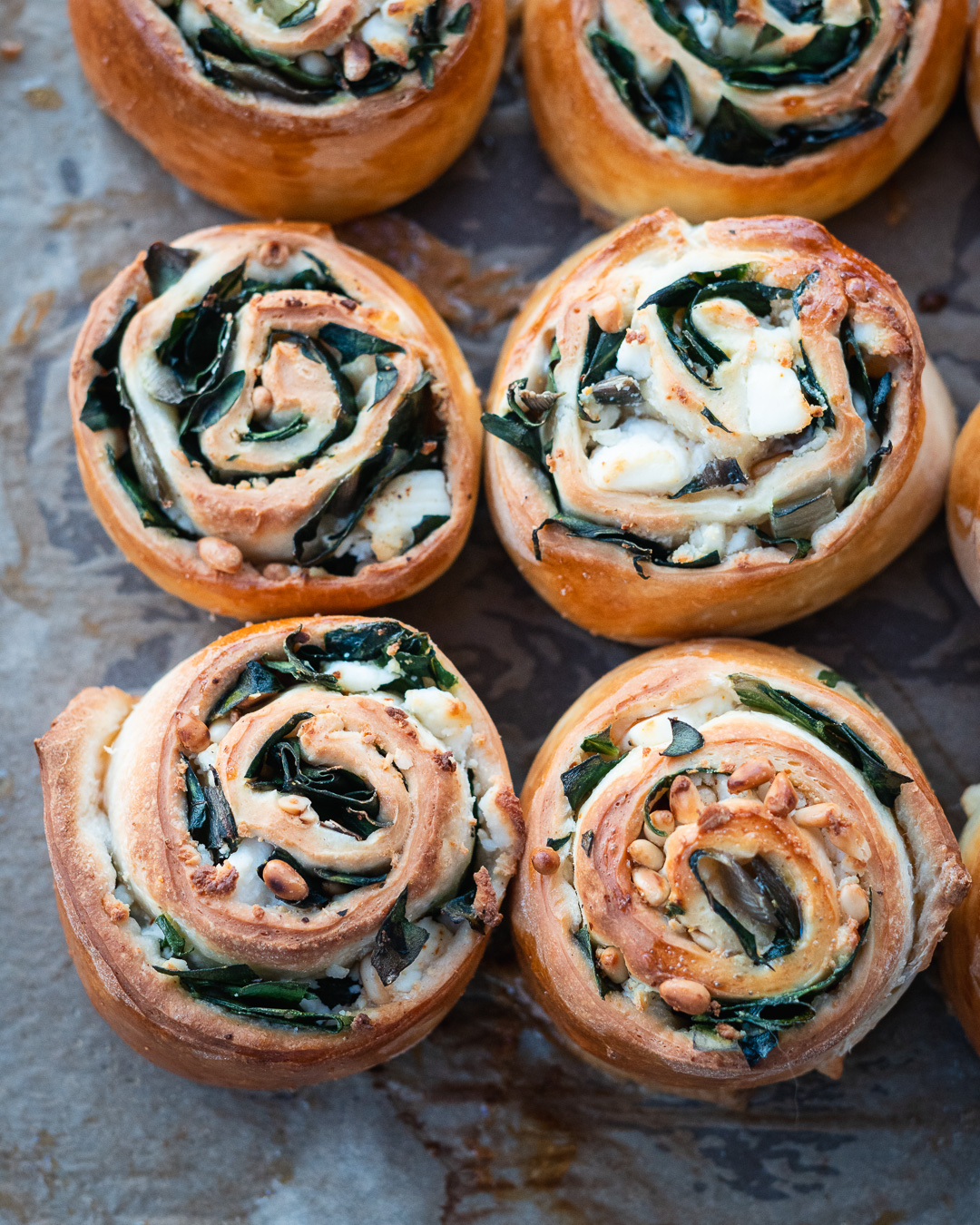 Mehr über den Artikel erfahren Schnecken sind mit frischem Spina und Feta