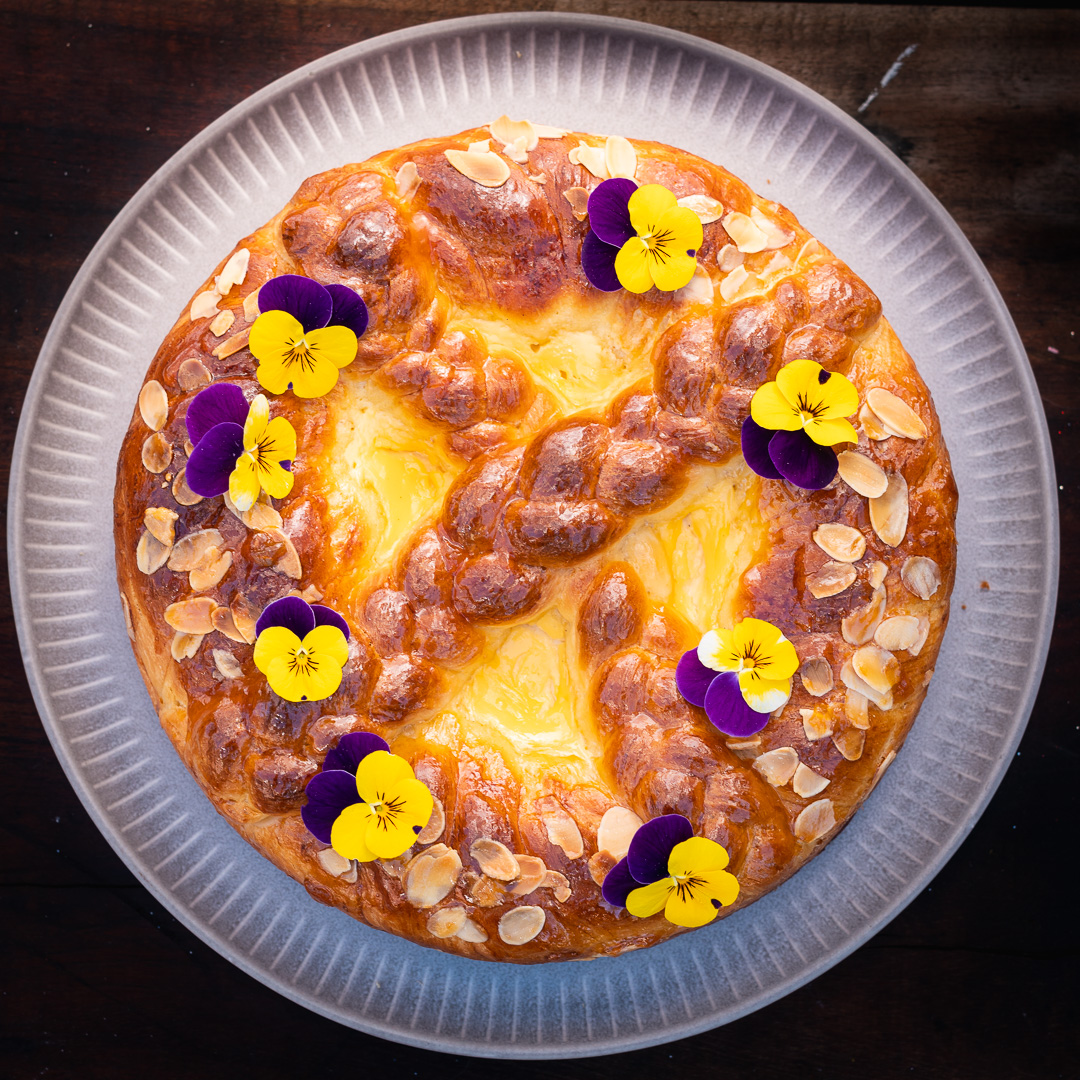 Mehr über den Artikel erfahren Rumänischer Käsekuchen