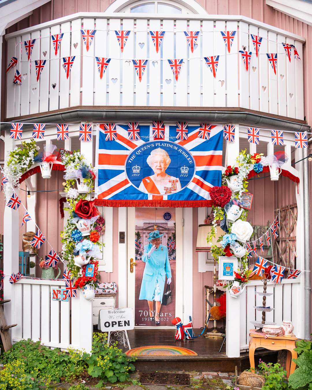 Mehr über den Artikel erfahren Platiunum Jubilee Dekoration