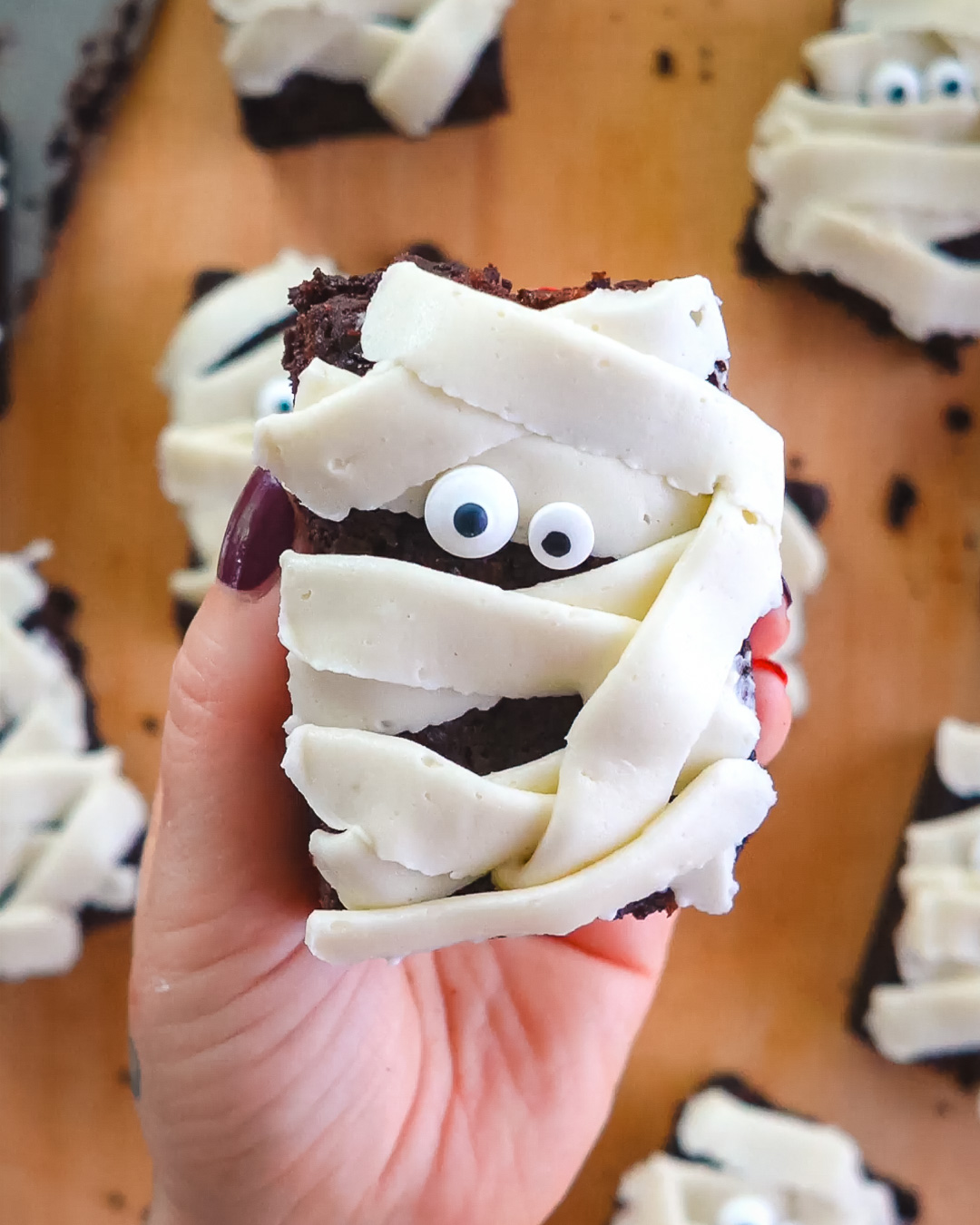 Mehr über den Artikel erfahren Halloween Mumien Brownie