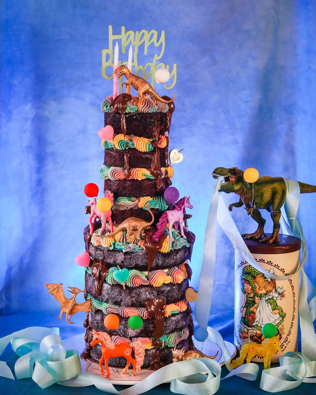 Mehr über den Artikel erfahren Schokotorte in Einhornfarben