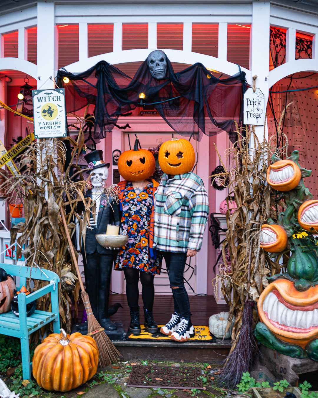 Mehr über den Artikel erfahren Halloween am Rosa Haus in Solingen