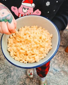 Mehr über den Artikel erfahren Selbstgemachte schwäbische Spätzle