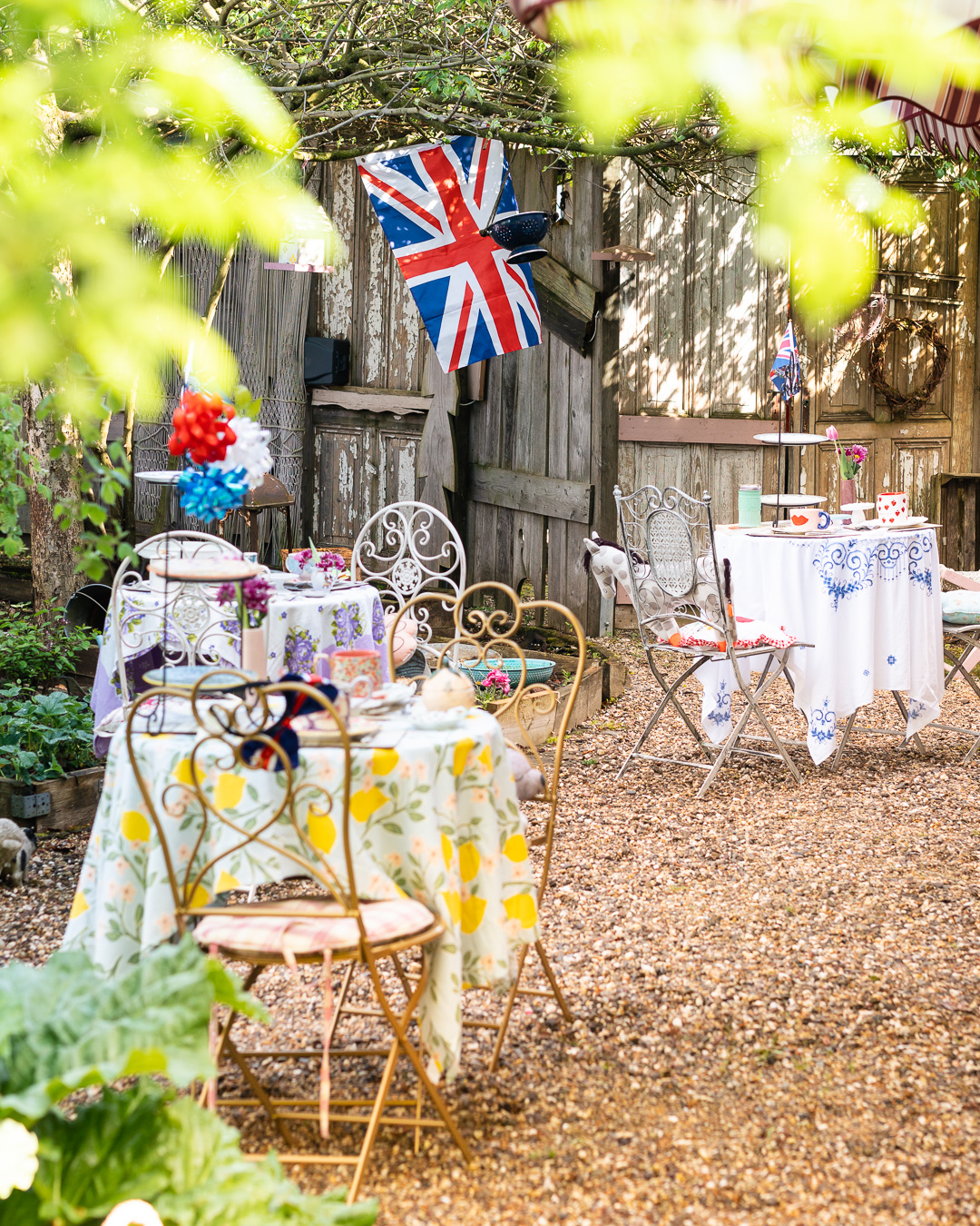 Mehr über den Artikel erfahren Coronation Tea Time im Rosa Haus