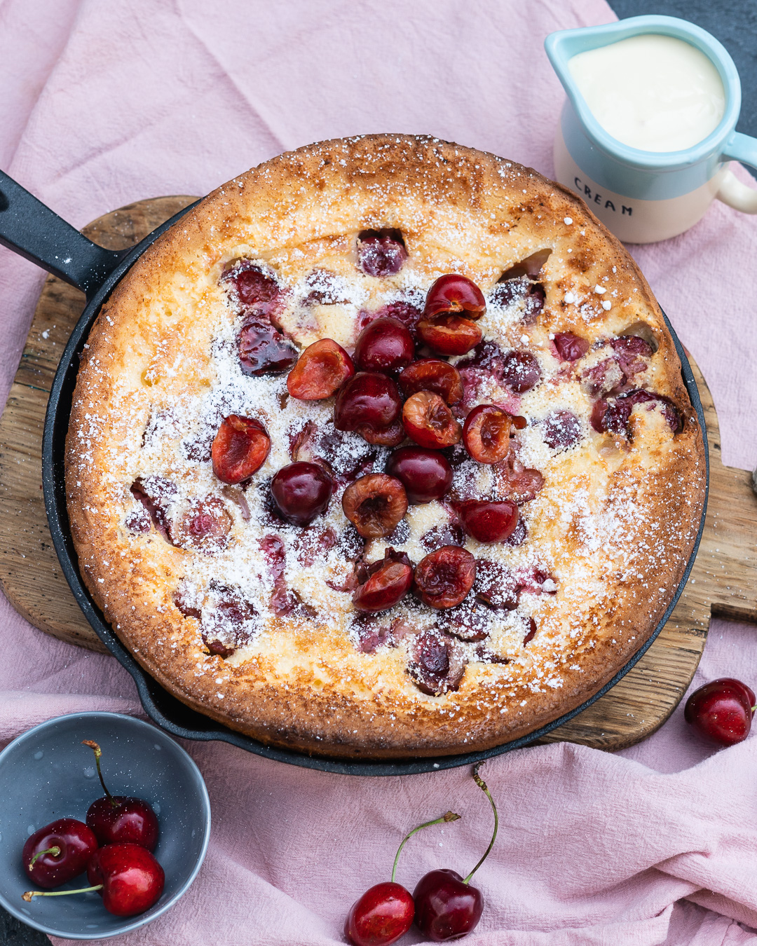 Mehr über den Artikel erfahren Clafoutis Pfannkuchen mit Kirschen
