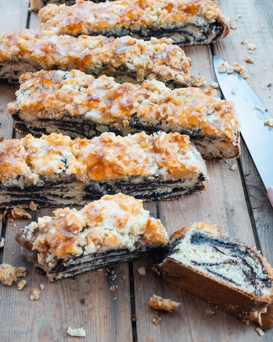 Mehr über den Artikel erfahren Mohnkuchen mit Streusel