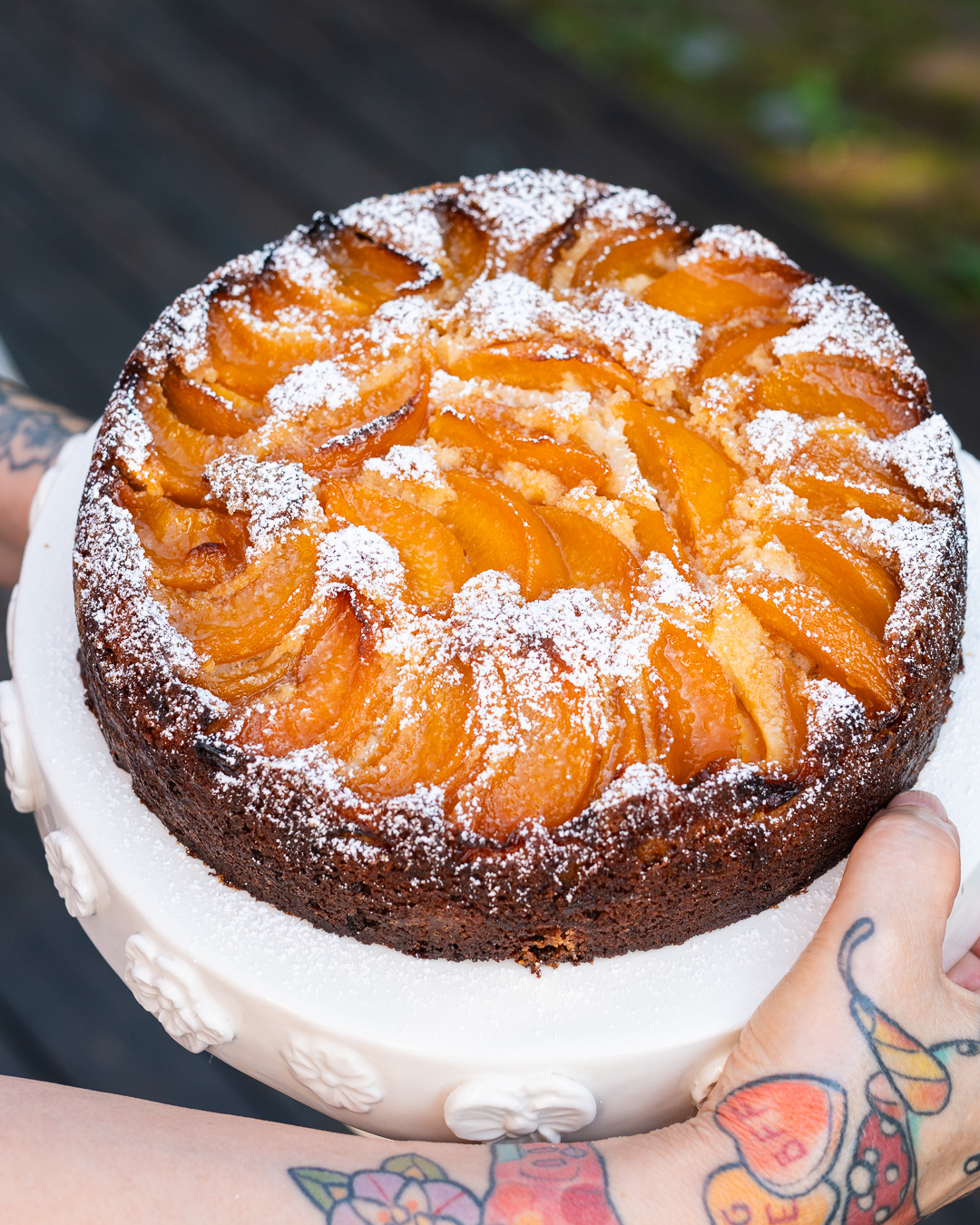 Mehr über den Artikel erfahren Glutenfreier Pfirsich-Amaretto-Mandelkuchen