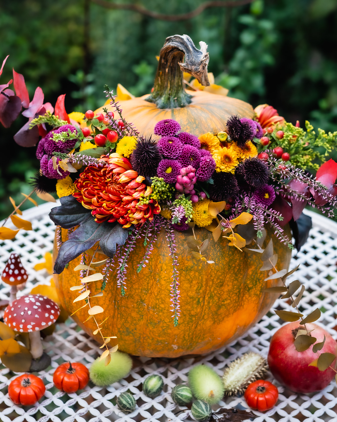 Mehr über den Artikel erfahren Blumen Kürbis Dekoration