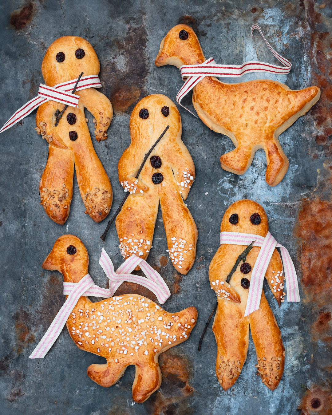 Mehr über den Artikel erfahren Martinsgänse und Weckmänner