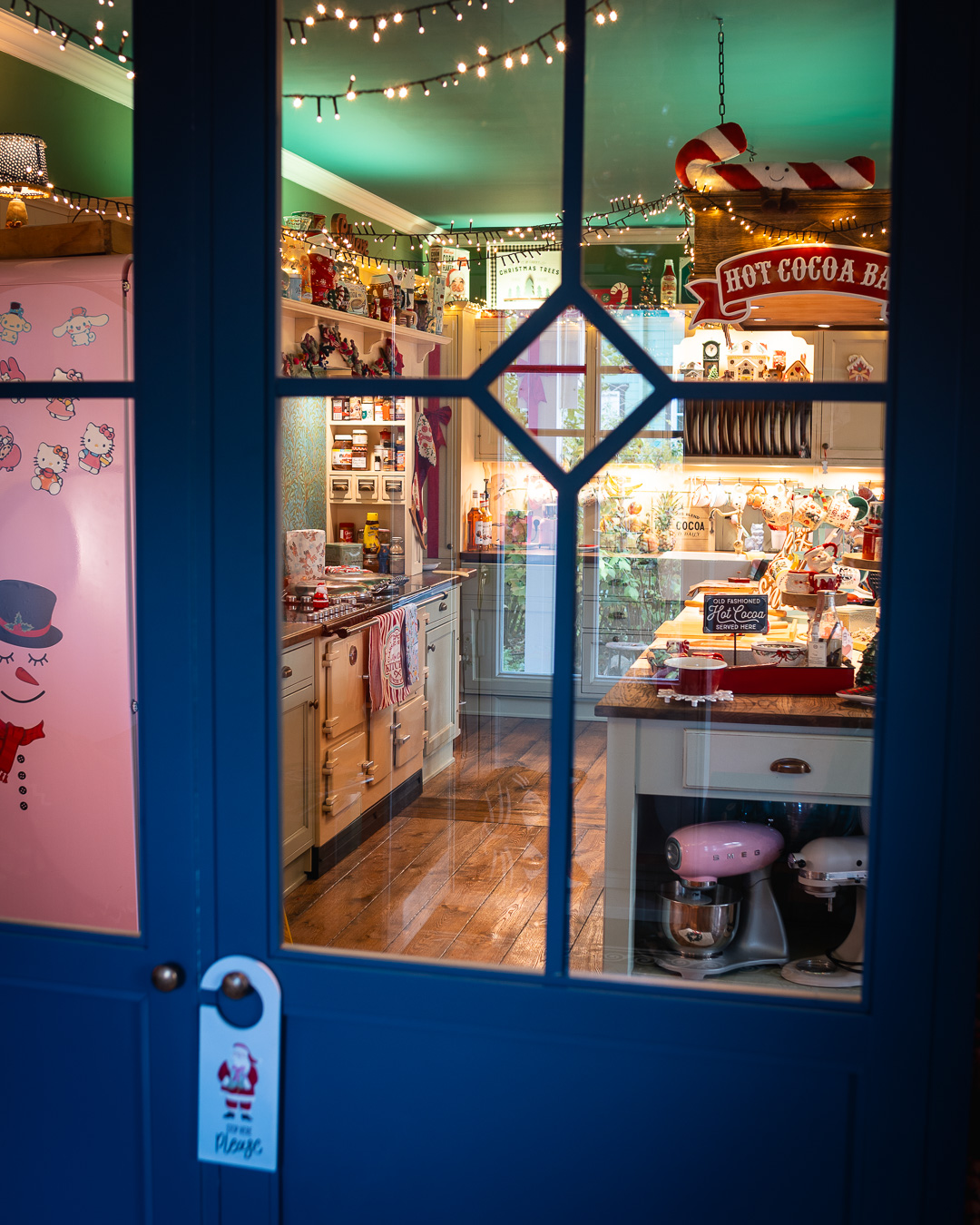 Mehr über den Artikel erfahren Die Küche im Rosa Haus