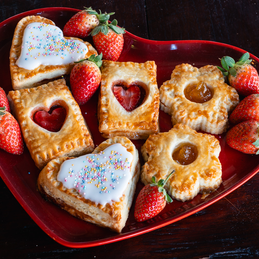 Mehr über den Artikel erfahren Valentinstag Pop Tarts