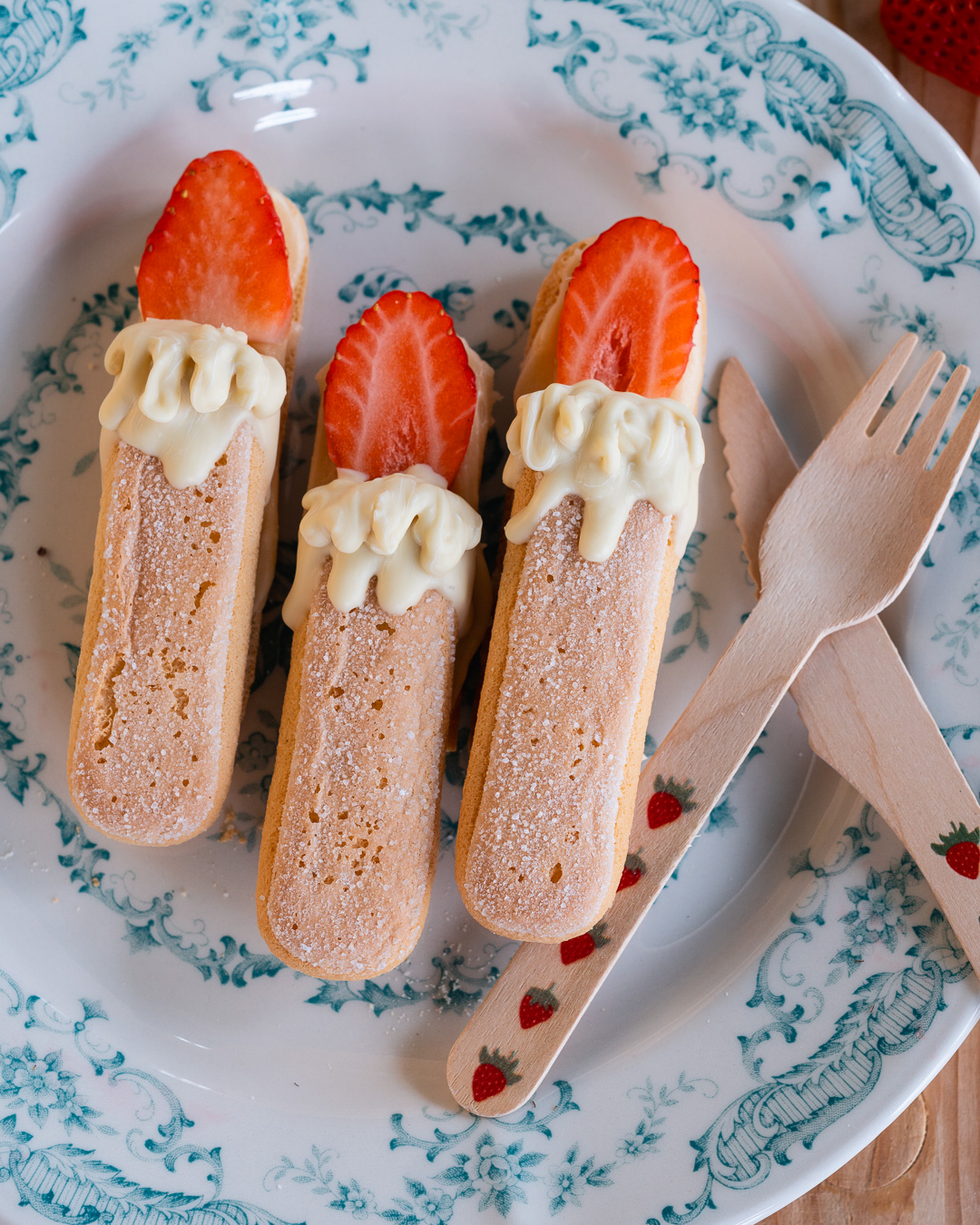 Mehr über den Artikel erfahren Loeffel Bisquit Kerzen