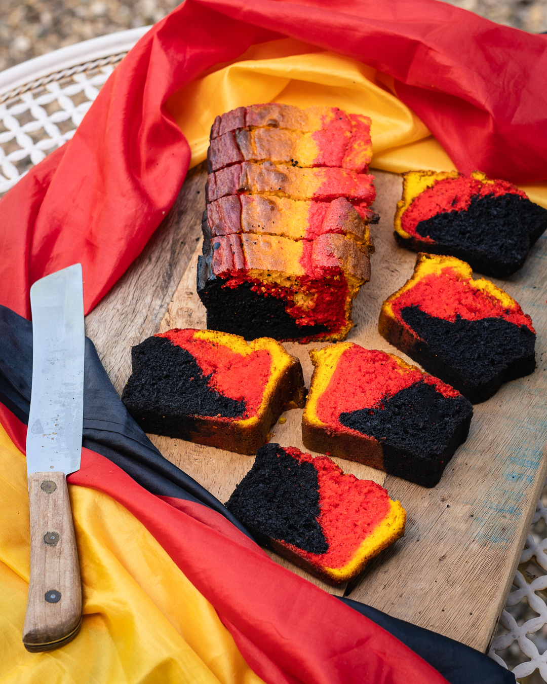 Mehr über den Artikel erfahren Schwarz Rot Gold Deutschland Marmorkuchen