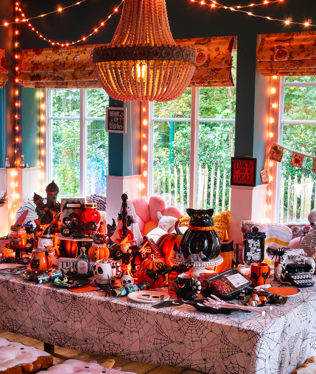 Mehr über den Artikel erfahren Halloween Tisch Dekoration