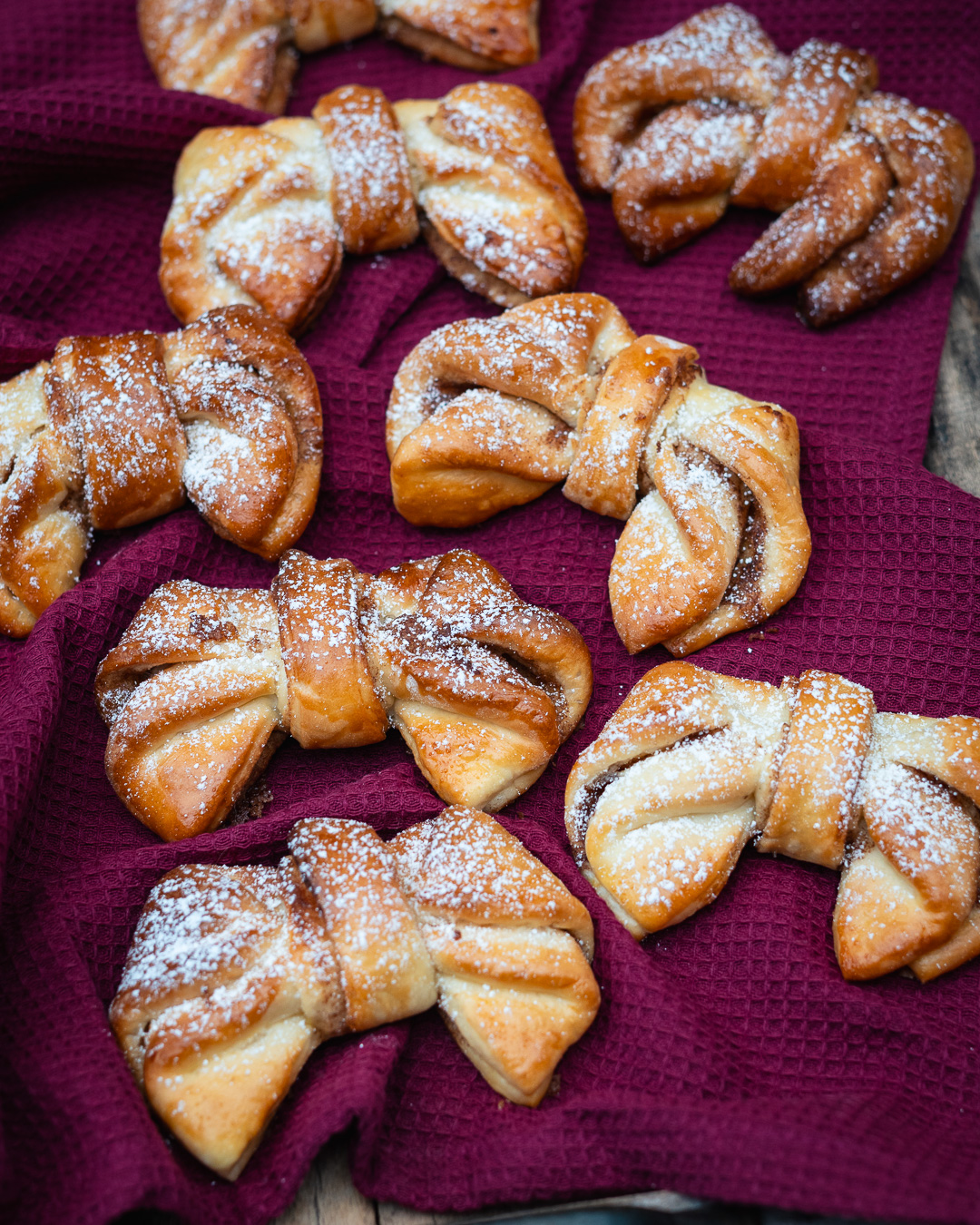 Mehr über den Artikel erfahren Zimtschnecken als Schleifen
