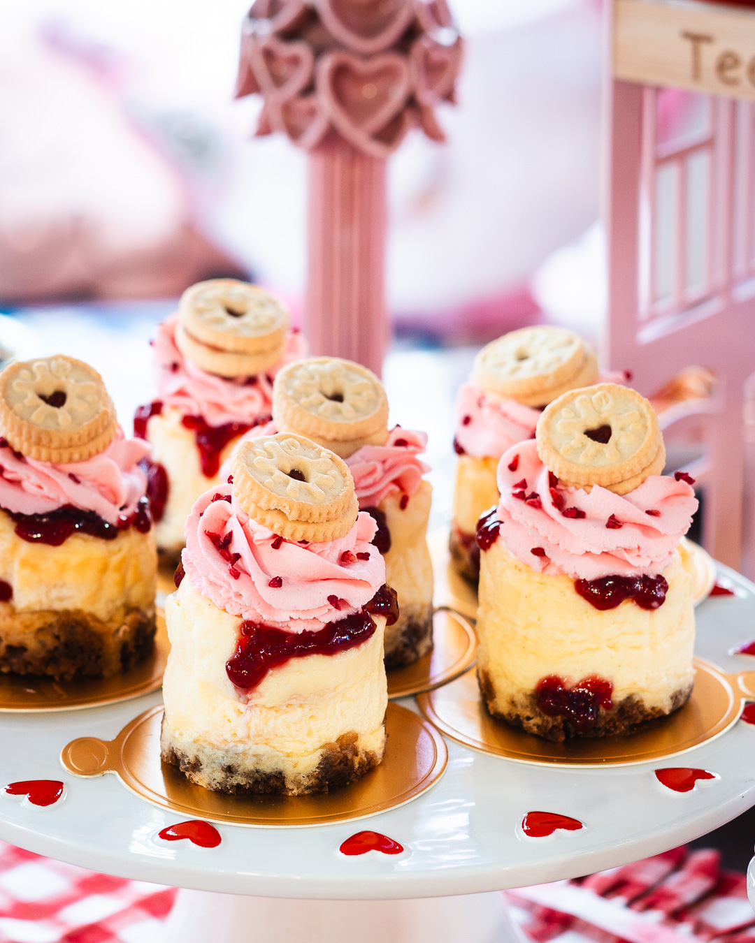 Mehr über den Artikel erfahren Minicheesecakes Afternoon Tea