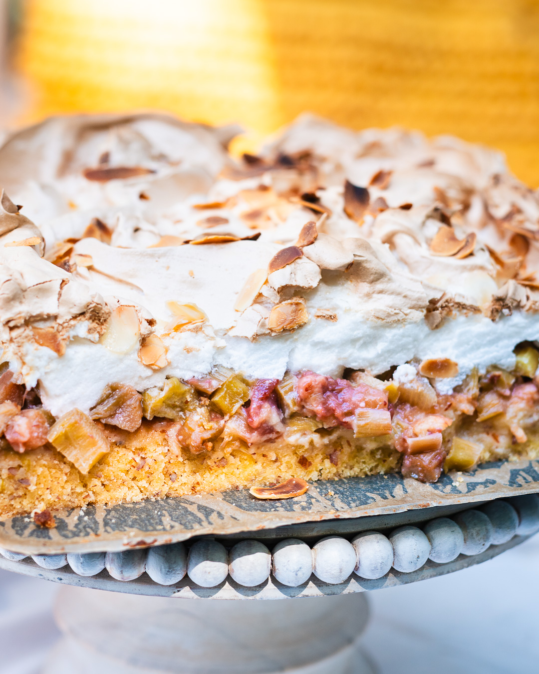 Mehr über den Artikel erfahren Rezept für Rhabarberkuchen mit Baiserhaube