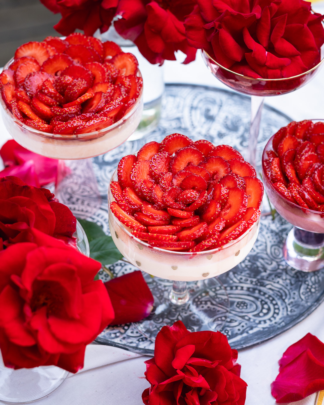 Mehr über den Artikel erfahren Rezept Panna Cotta mit Erdbeeren