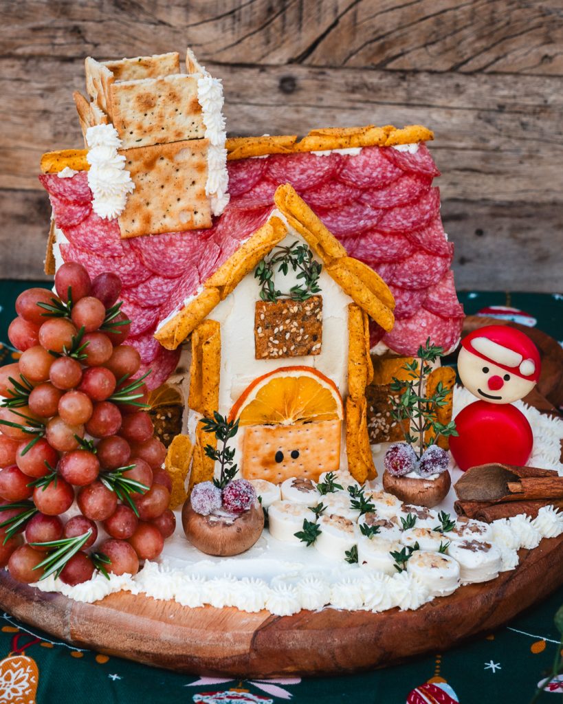 Charcuterie Chalet - Salzig belegtes Lebkuchenhaus