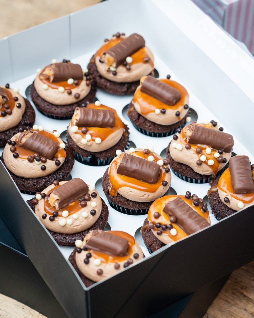 Ein Bleck Schoko Twix Cupcakes