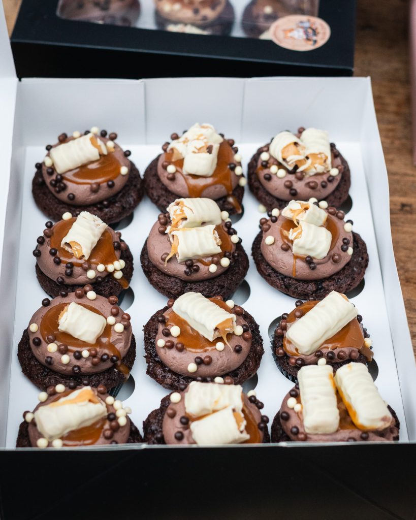 Weiße Twix Cupcakes