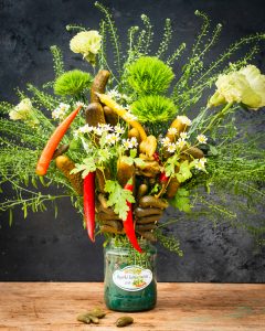 Mehr über den Artikel erfahren Saurer Gurkenstrauß