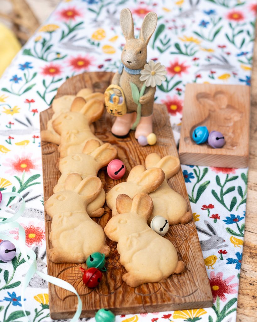 Osterkekse aus der Holzform