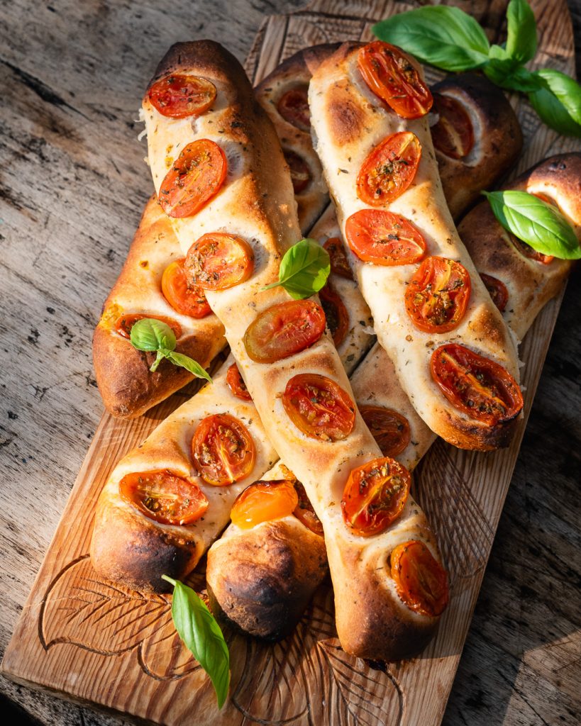 Pizzastangen mit Tomaten