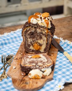 Mehr über den Artikel erfahren Marmorkuchen mit Salty Karamell Füllung