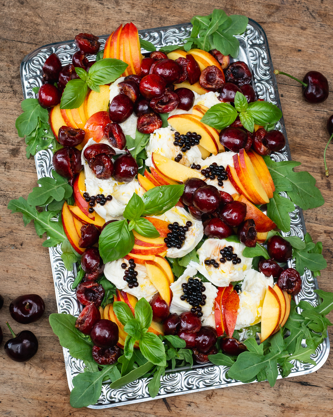 Mehr über den Artikel erfahren Sommersalat mit Nektarinen